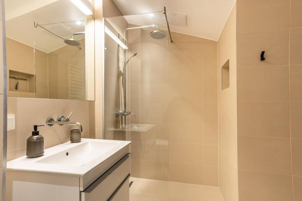 St. Elizabeth 2 Apartment Виена Екстериор снимка